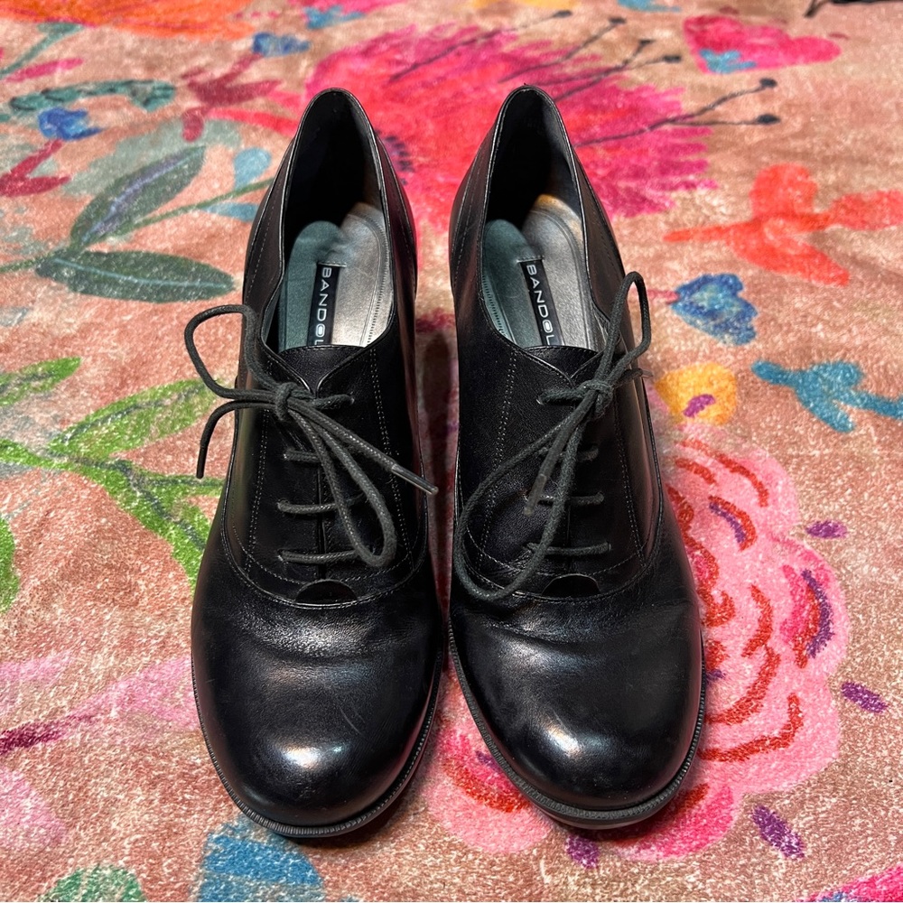 VINTAGE BANDOLINO OXFORD HEEL SIZE 8.5